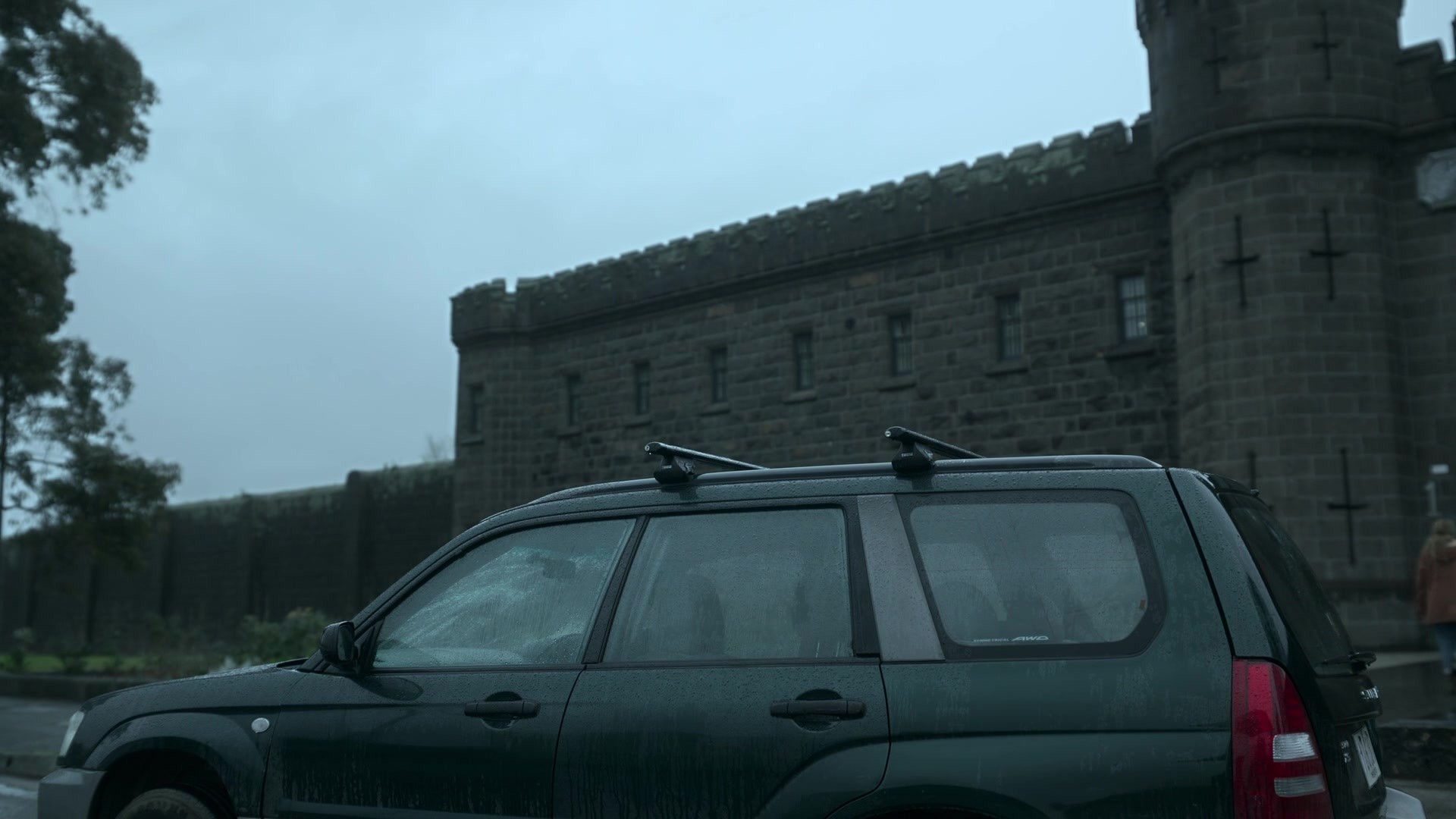 adoringteresap_theclearing_1x04_caps_0014.jpg