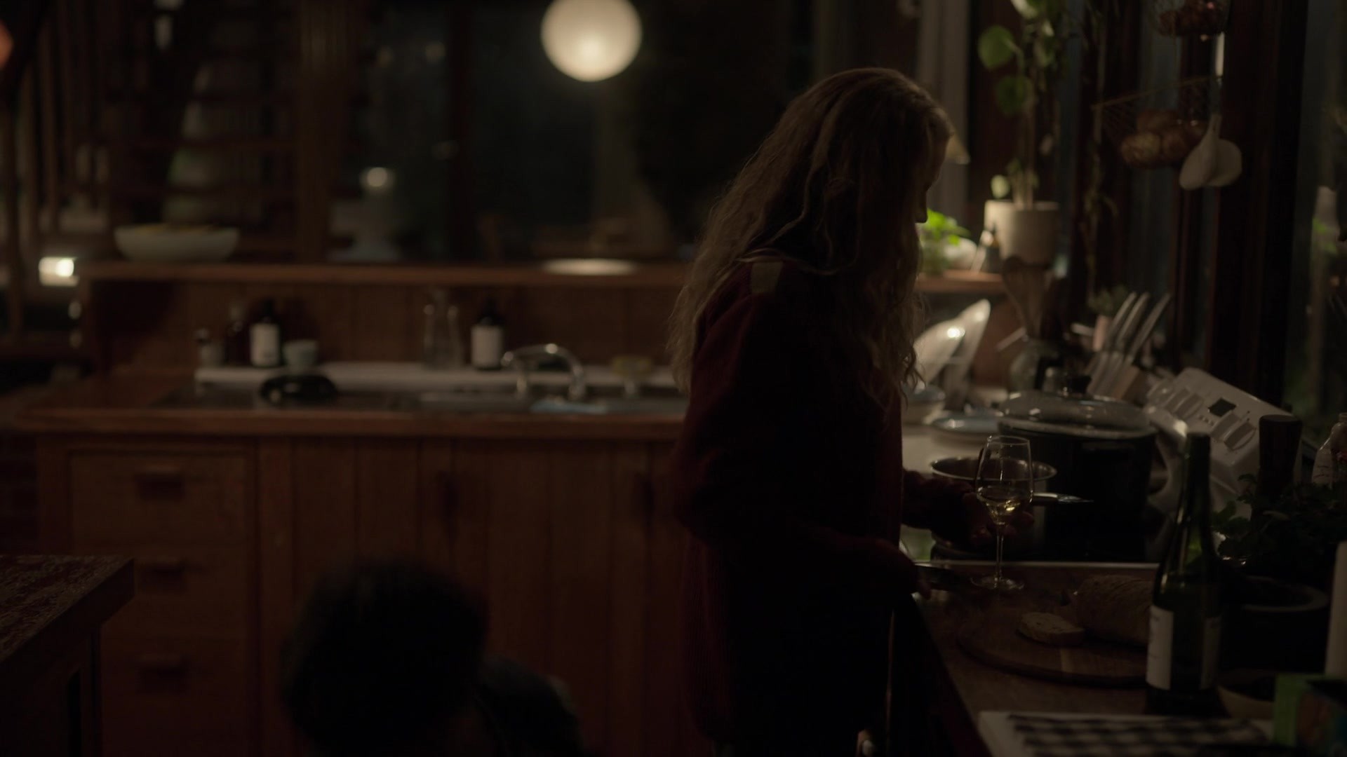 adoringteresap_theclearing_1x04_caps_0110.jpg
