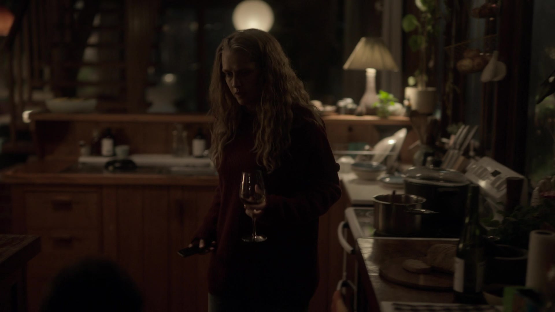 adoringteresap_theclearing_1x04_caps_0111.jpg