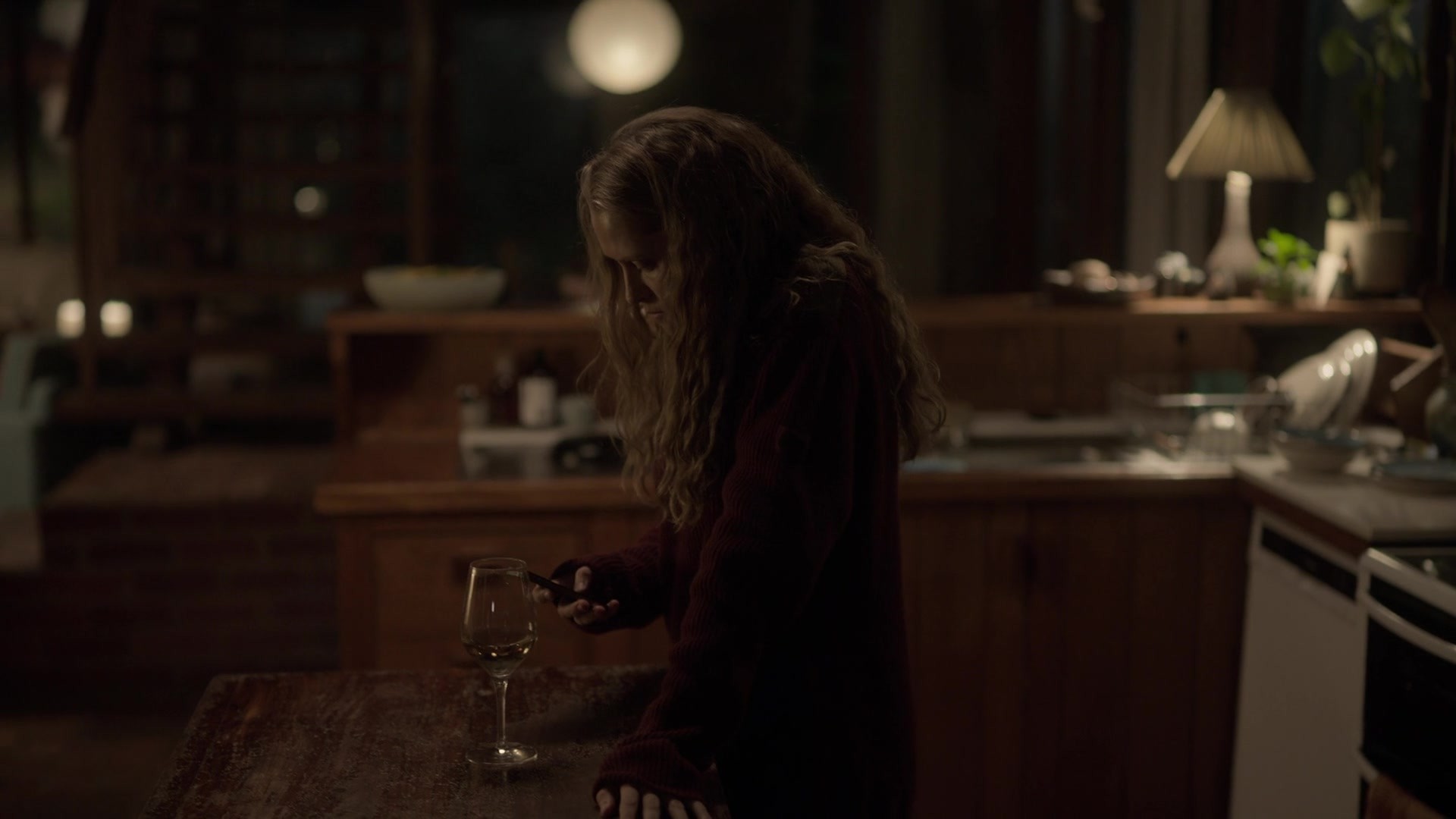 adoringteresap_theclearing_1x04_caps_0119.jpg
