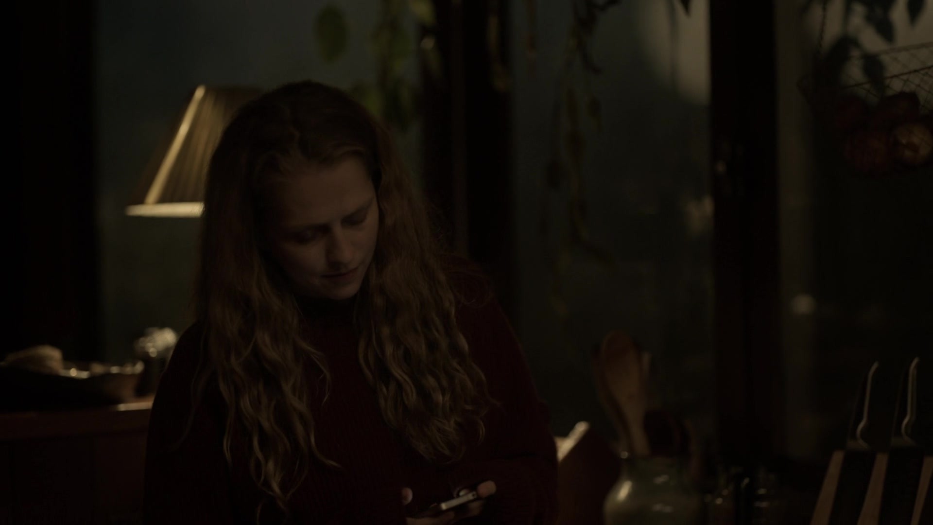 adoringteresap_theclearing_1x04_caps_0240.jpg