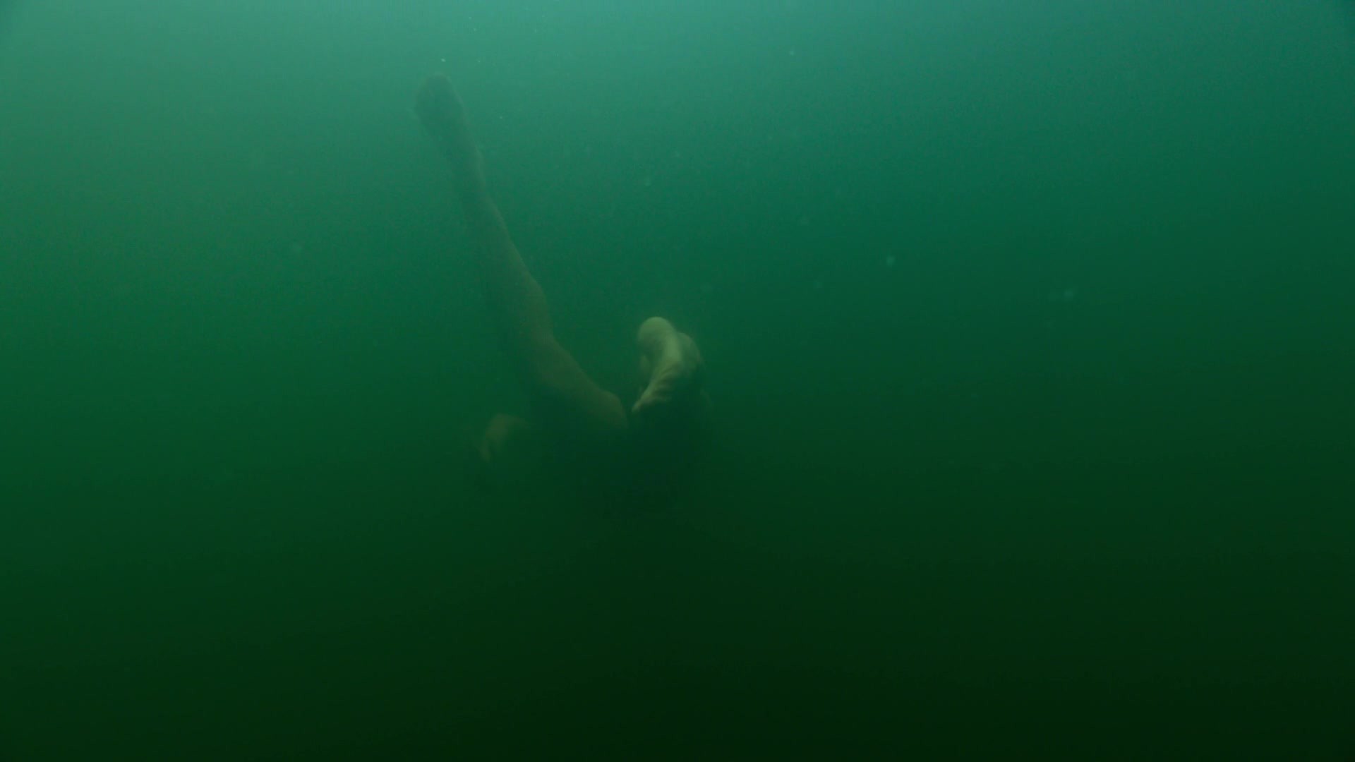 adoringteresap_theclearing_1x04_caps_0333.jpg