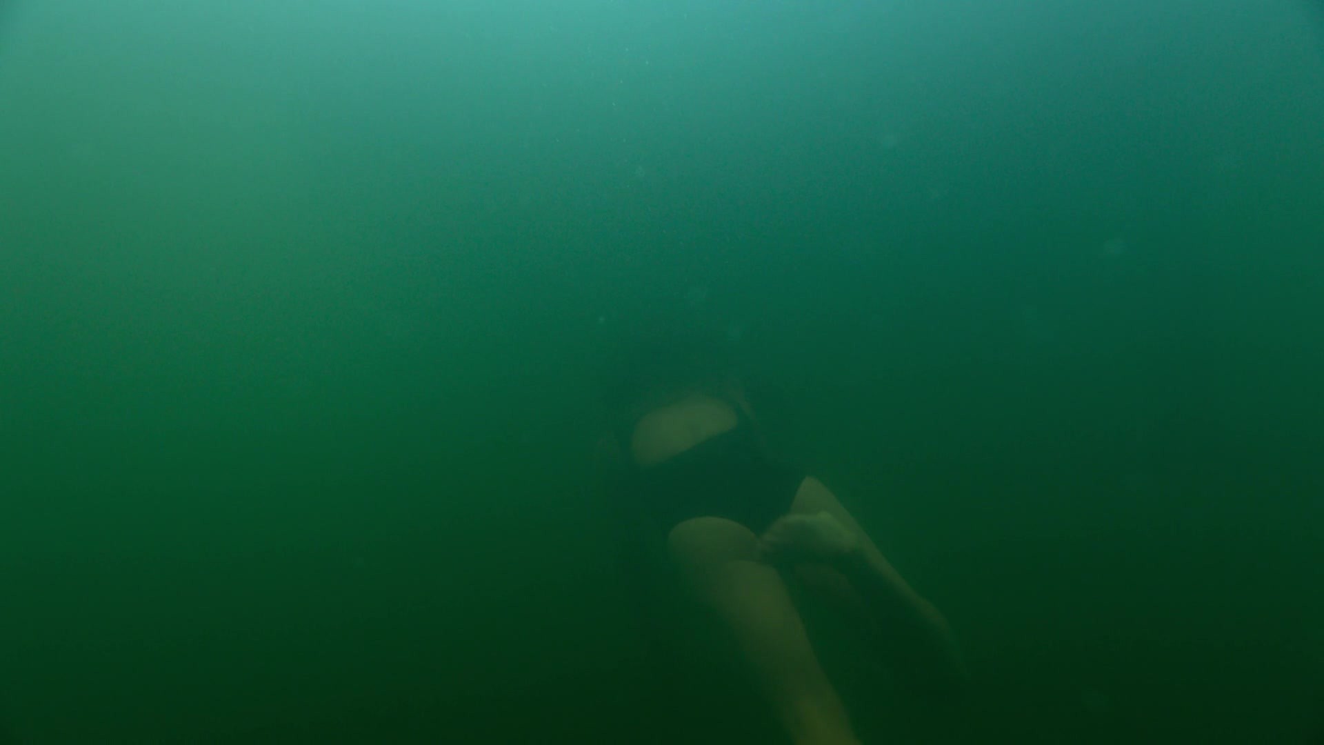 adoringteresap_theclearing_1x04_caps_0335.jpg