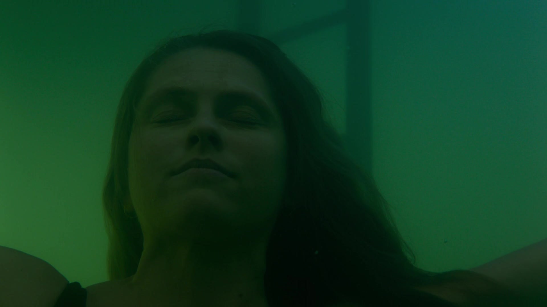 adoringteresap_theclearing_1x04_caps_0345.jpg