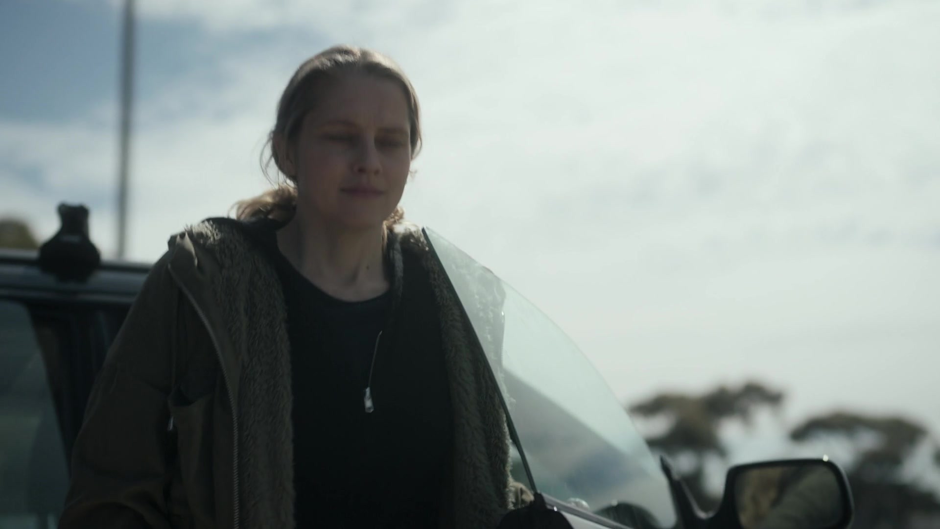 adoringteresap_theclearing_1x04_caps_0363.jpg