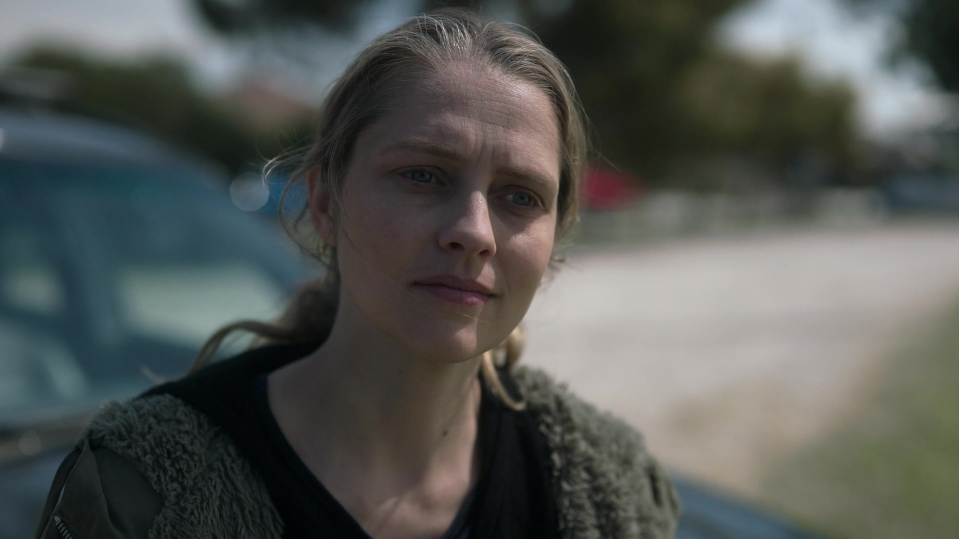 adoringteresap_theclearing_1x04_caps_0381.jpg