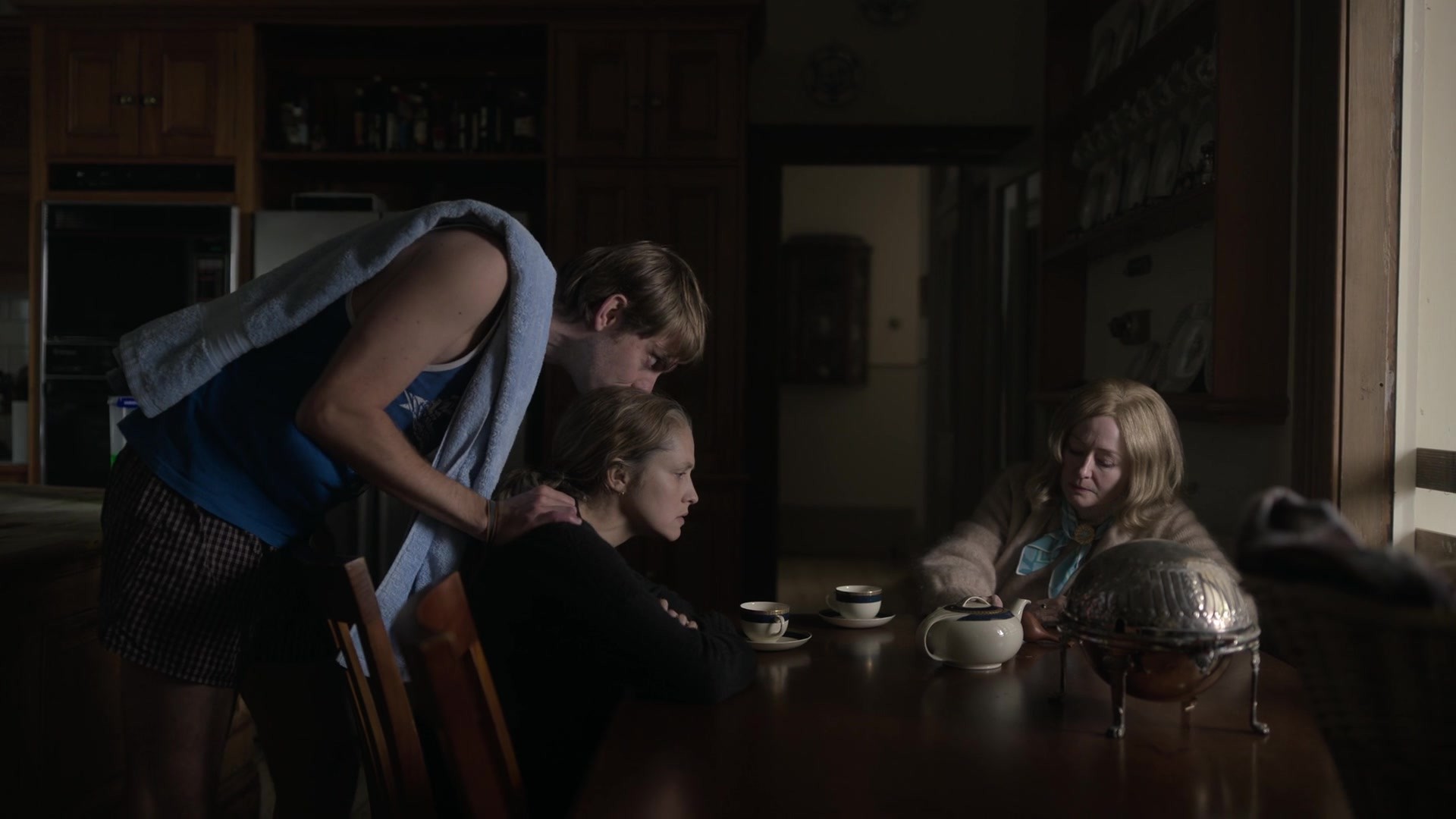 adoringteresap_theclearing_1x04_caps_0457.jpg