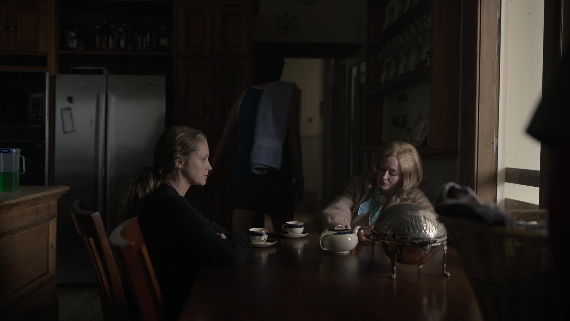 adoringteresap_theclearing_1x04_caps_0463.jpg