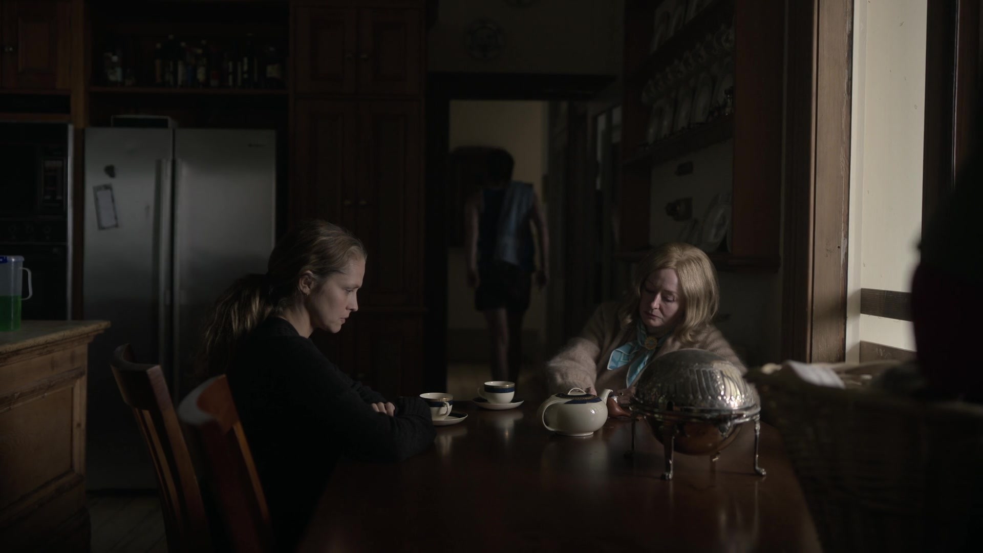 adoringteresap_theclearing_1x04_caps_0465.jpg
