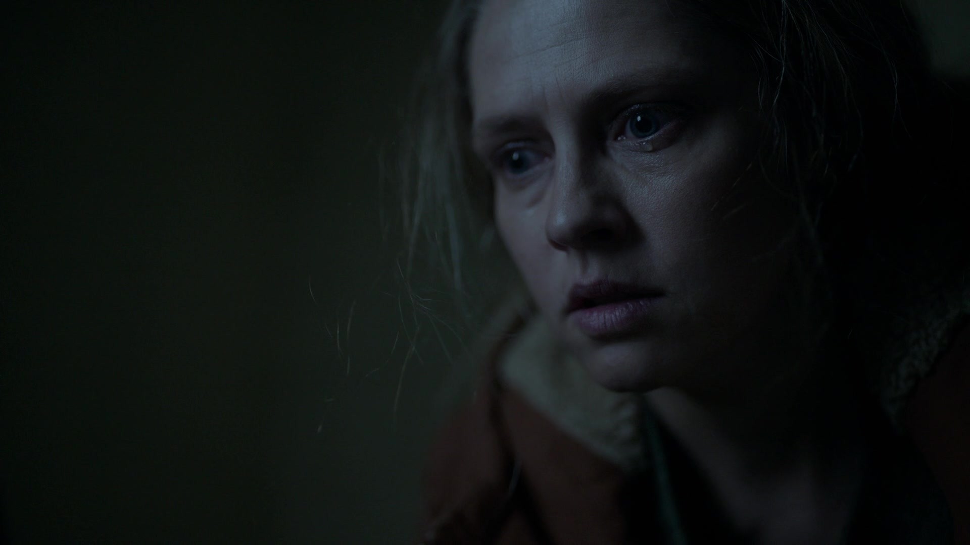 adoringteresap_theclearing_1x04_caps_0590.jpg