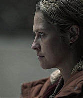 adoringteresap_theclearing_1x04_caps_0075.jpg