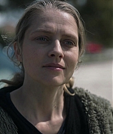 adoringteresap_theclearing_1x04_caps_0378.jpg