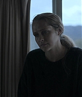 adoringteresap_theclearing_1x04_caps_0511.jpg