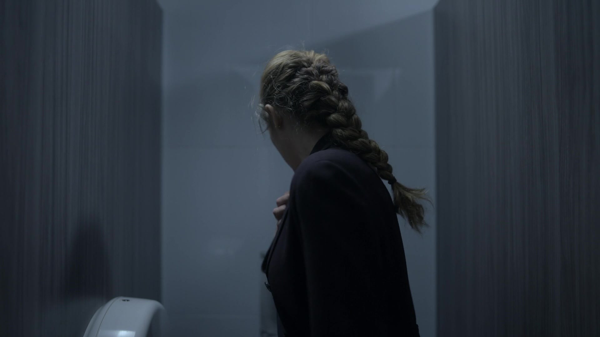 adoringteresap_theclearing_1x07_caps_0011.jpg