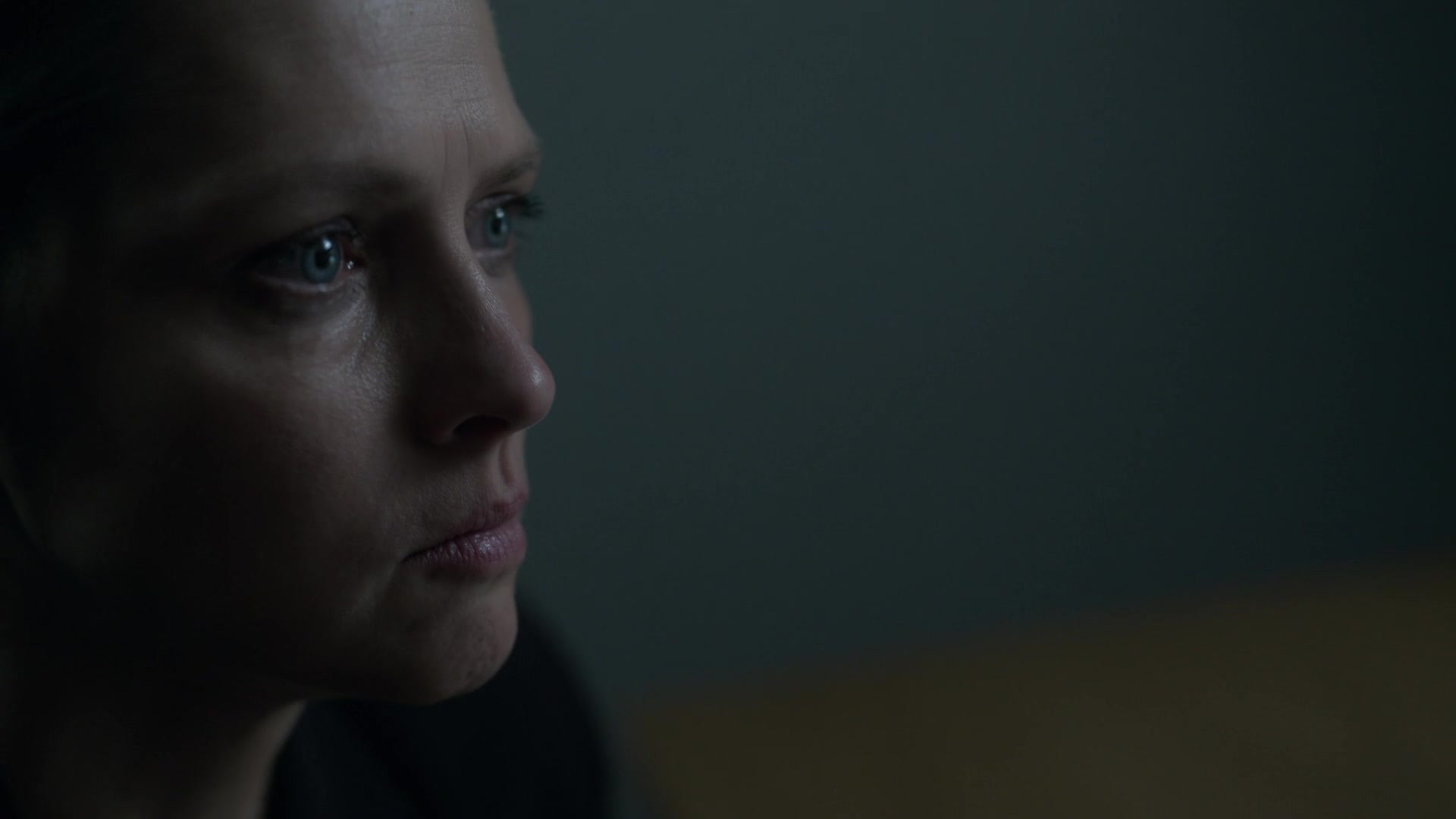 adoringteresap_theclearing_1x07_caps_0044.jpg