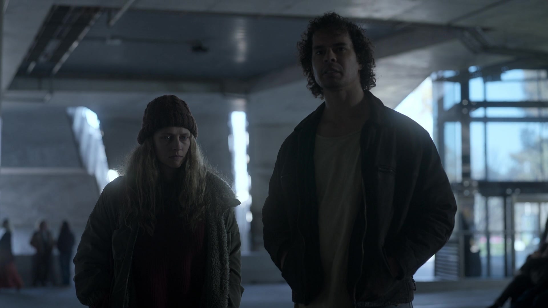 adoringteresap_theclearing_1x07_caps_0087.jpg