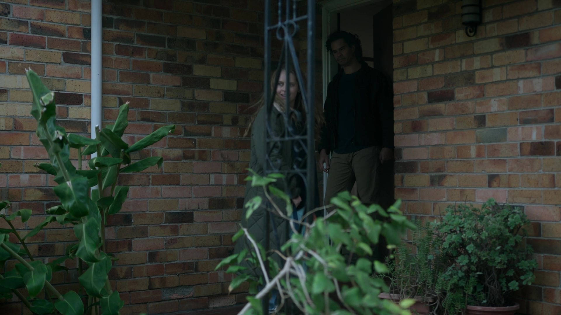 adoringteresap_theclearing_1x07_caps_0758.jpg