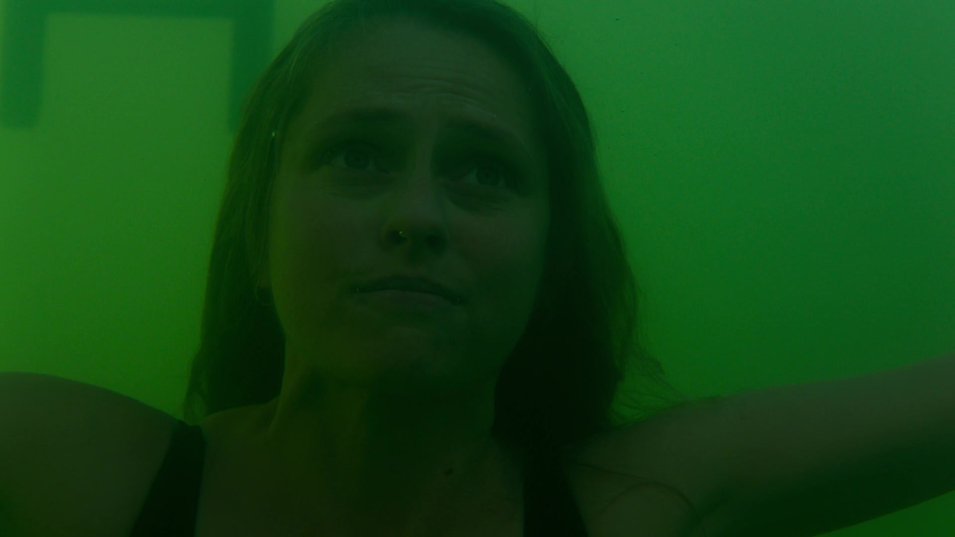adoringteresap_theclearing_1x07_caps_0780.jpg