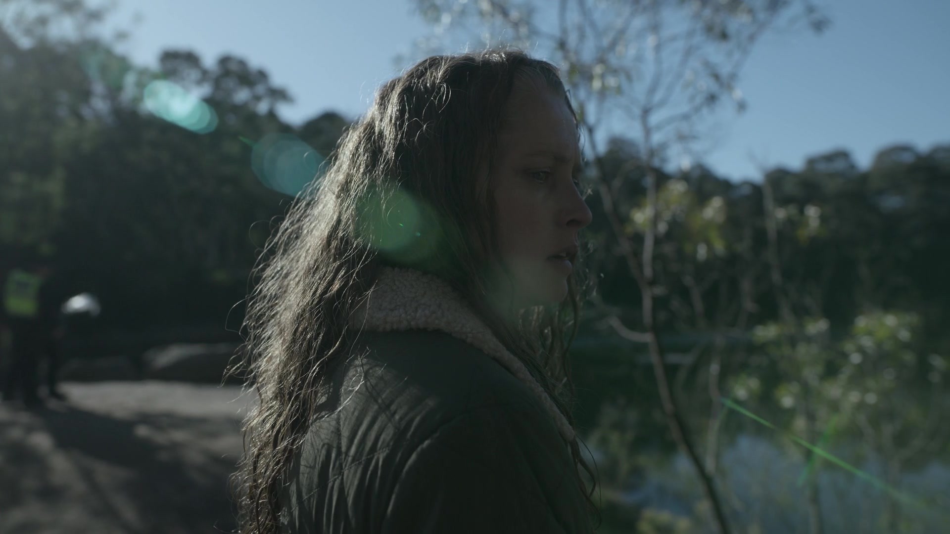 adoringteresap_theclearing_1x08_caps_0023.jpg