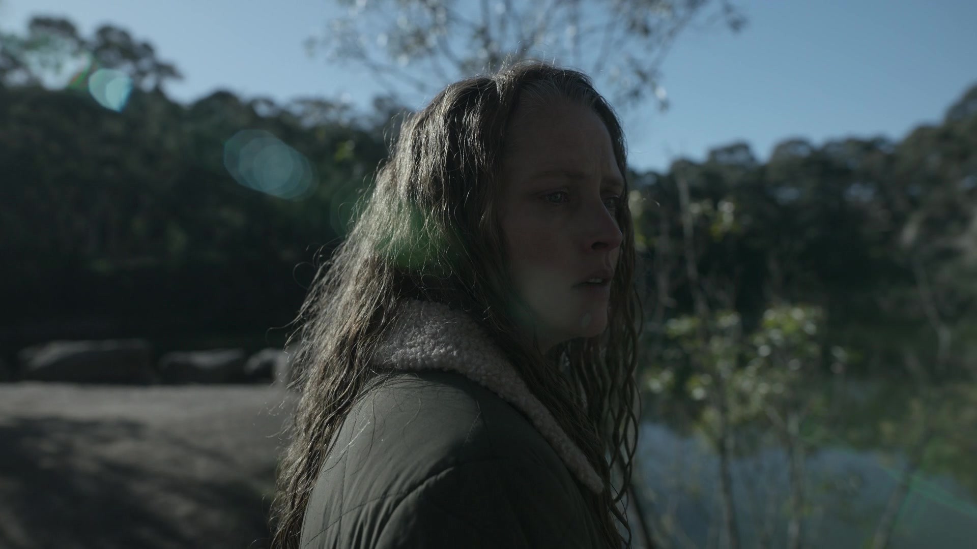 adoringteresap_theclearing_1x08_caps_0024.jpg