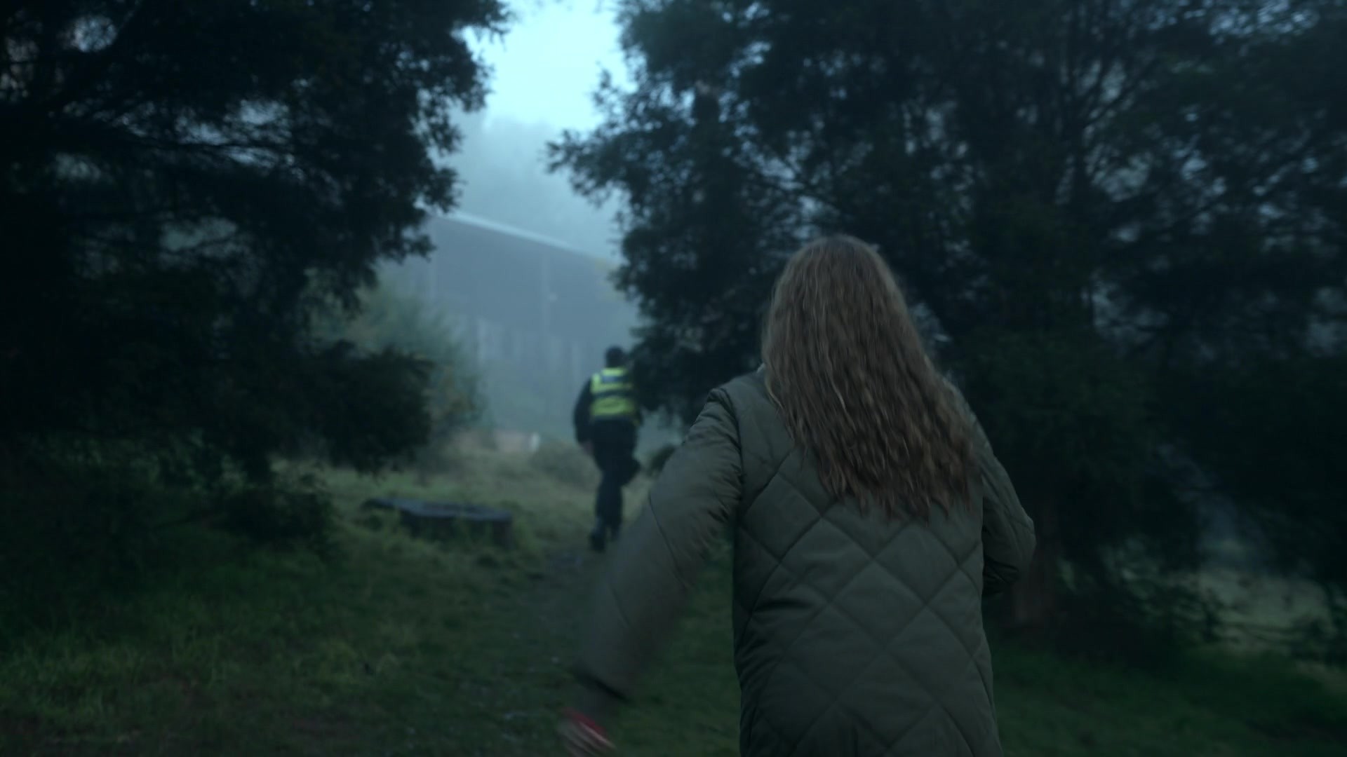 adoringteresap_theclearing_1x08_caps_0028.jpg