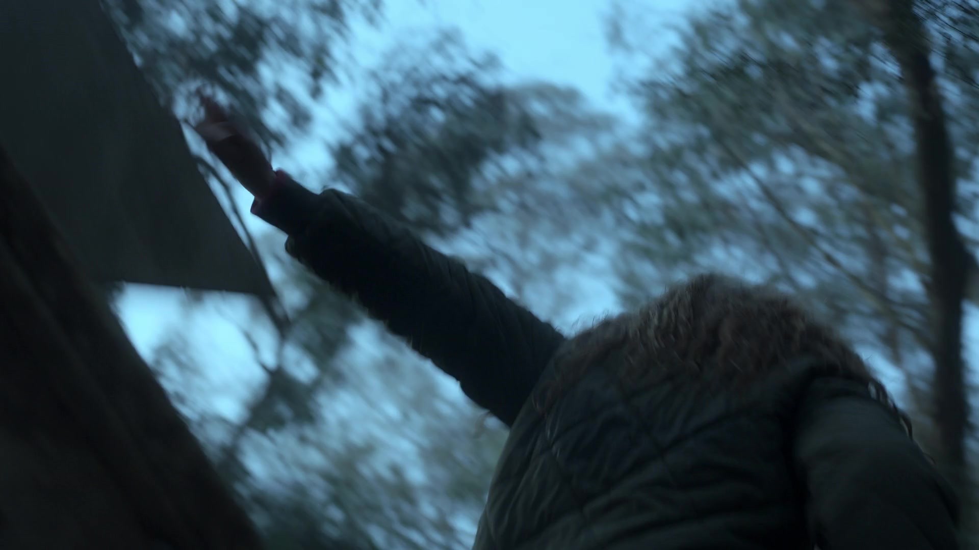 adoringteresap_theclearing_1x08_caps_0063.jpg