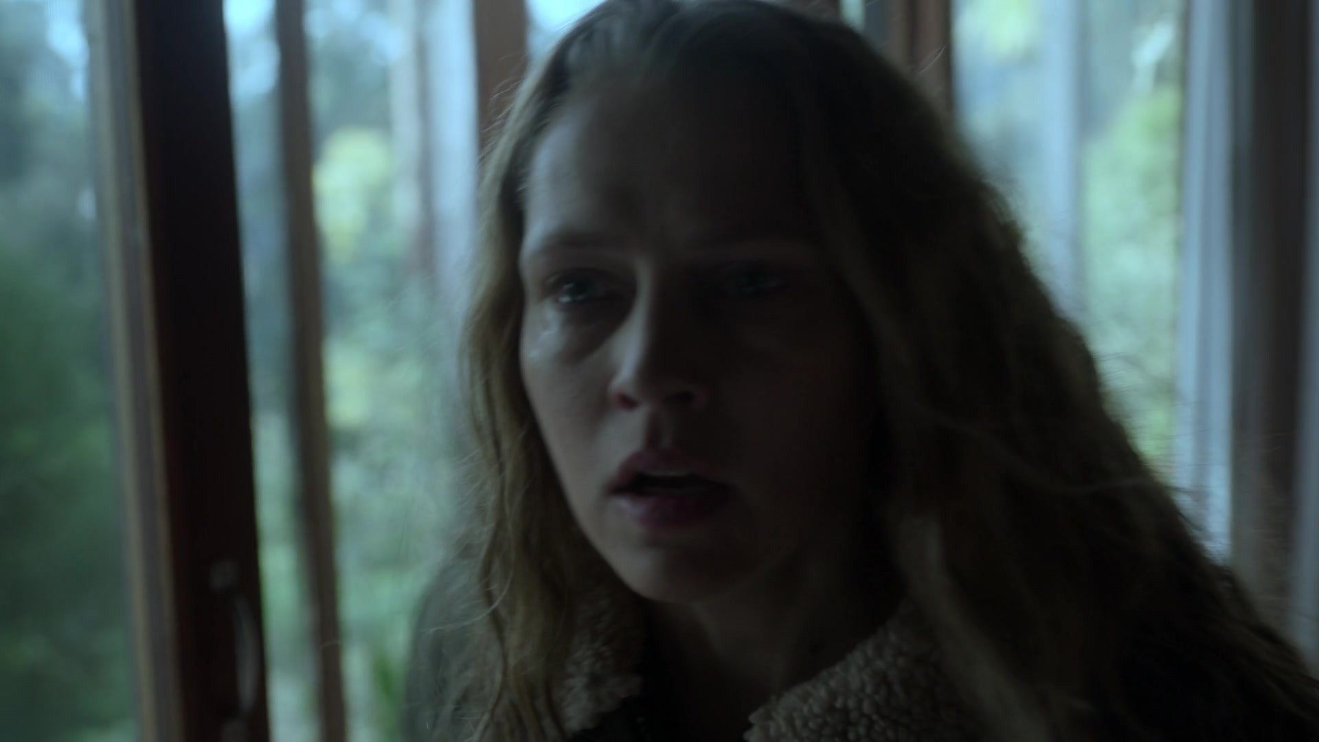 adoringteresap_theclearing_1x08_caps_0069.jpg