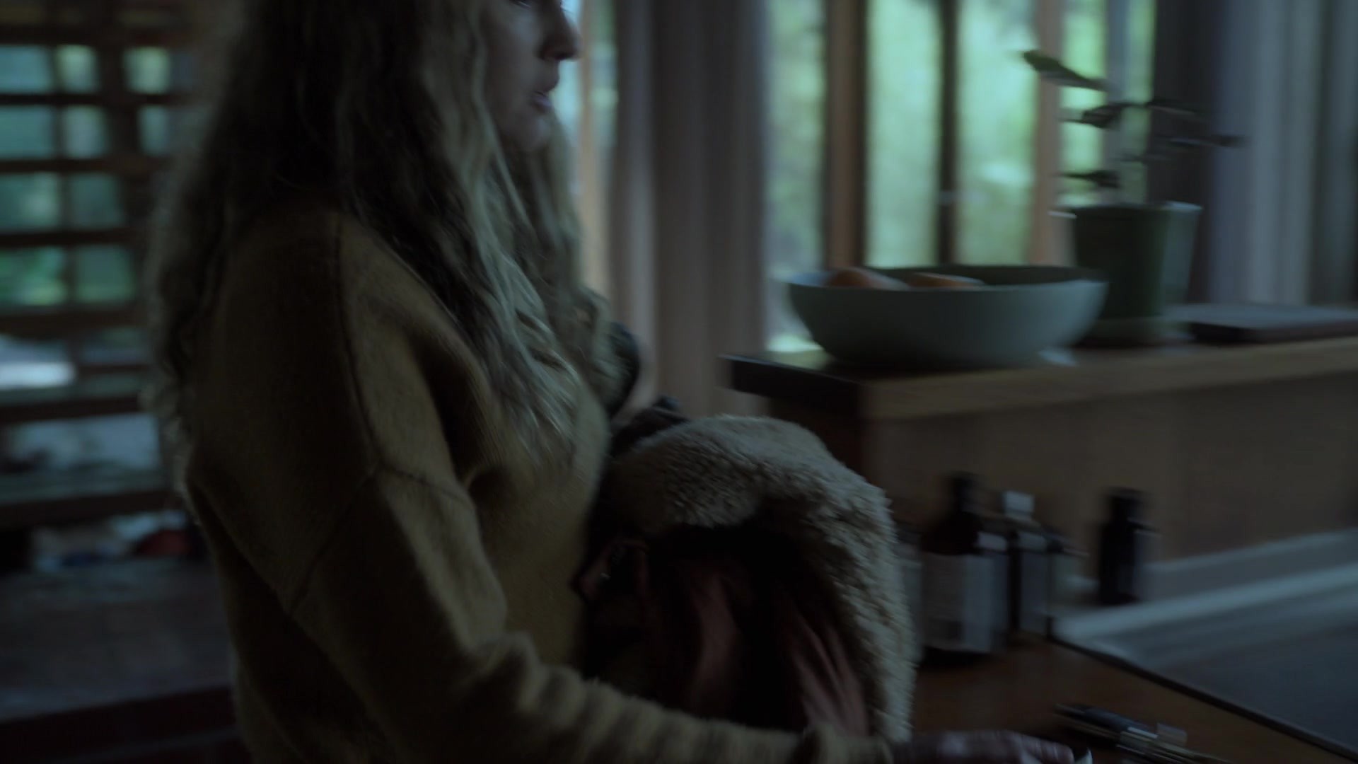 adoringteresap_theclearing_1x08_caps_0167.jpg
