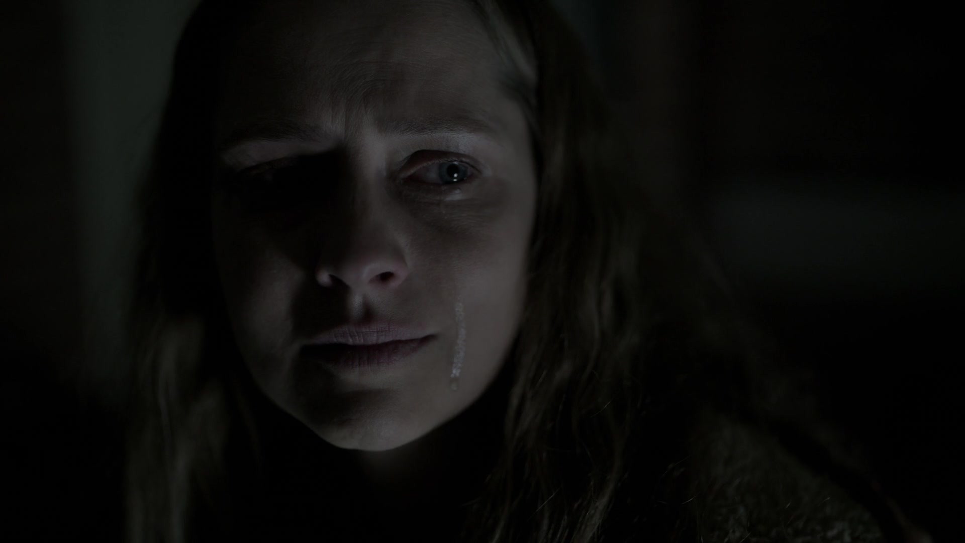 adoringteresap_theclearing_1x08_caps_0353.jpg