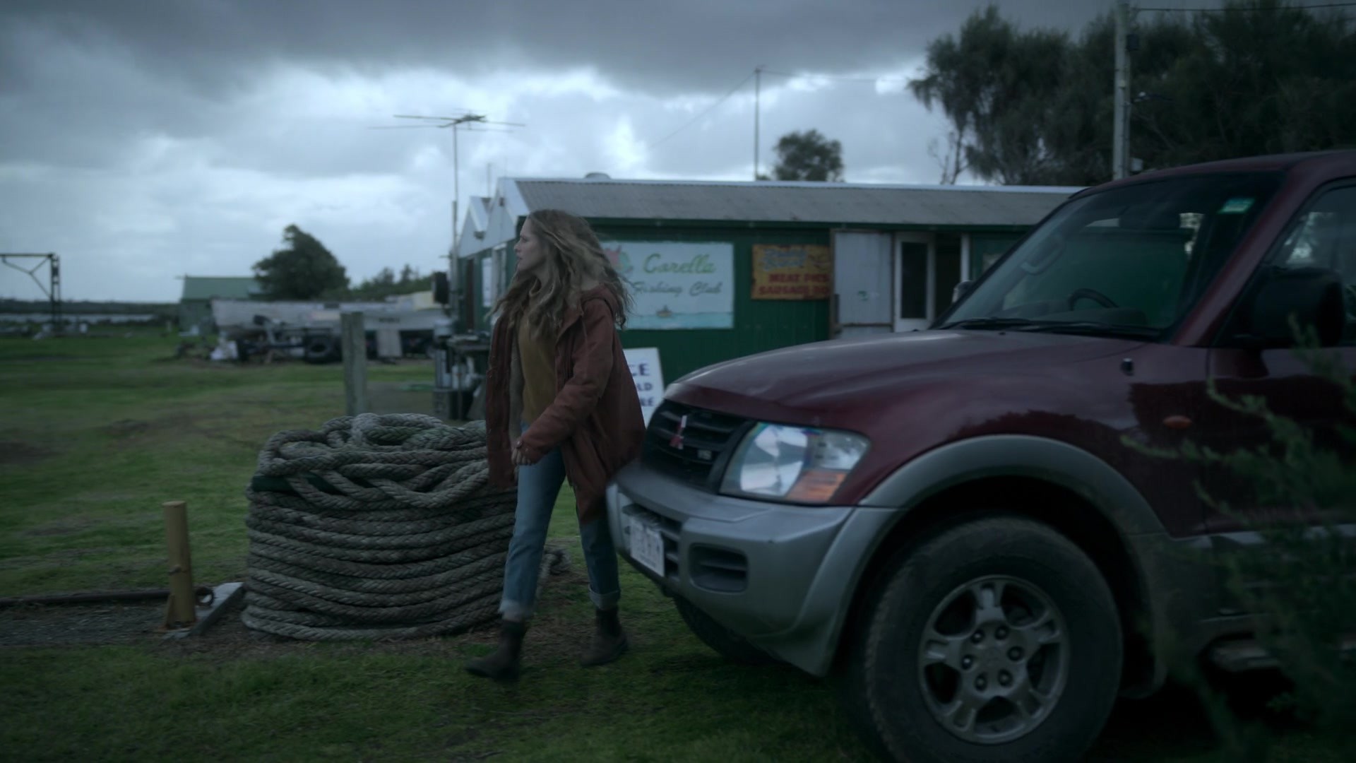 adoringteresap_theclearing_1x08_caps_0398.jpg