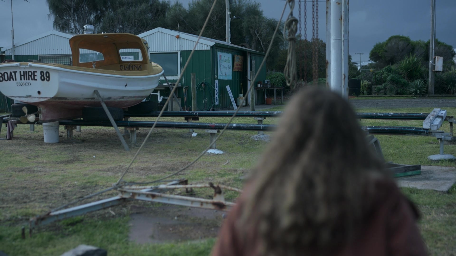adoringteresap_theclearing_1x08_caps_0427.jpg