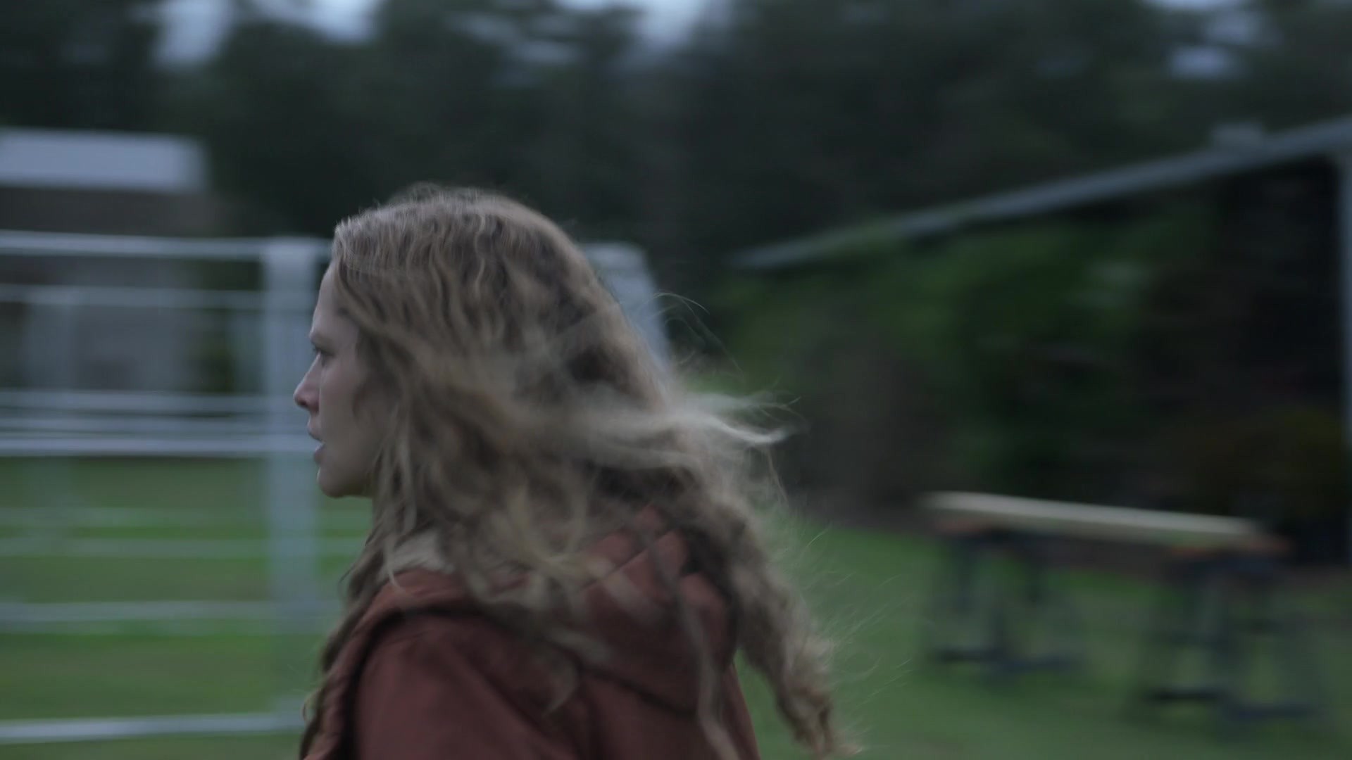 adoringteresap_theclearing_1x08_caps_0466.jpg