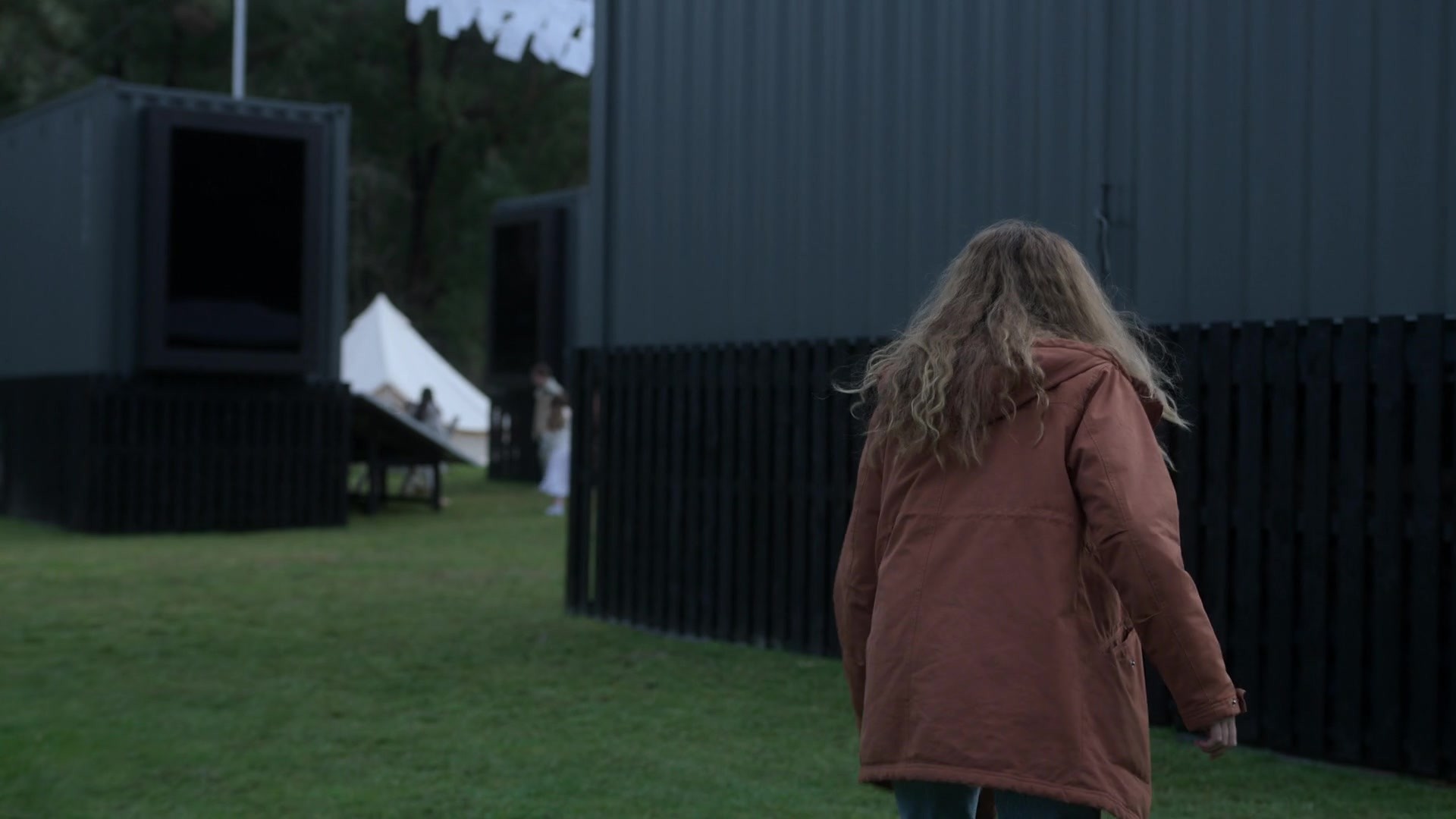 adoringteresap_theclearing_1x08_caps_0469.jpg