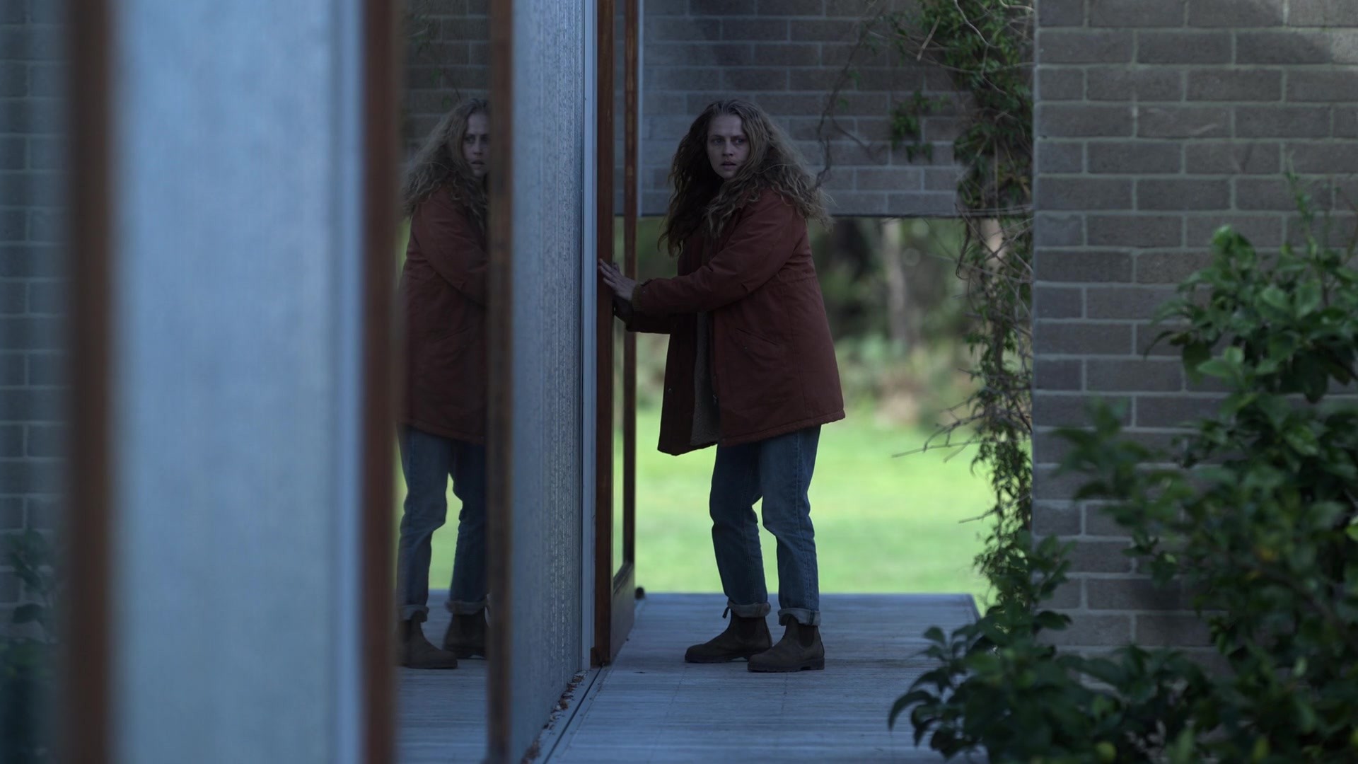adoringteresap_theclearing_1x08_caps_0482.jpg