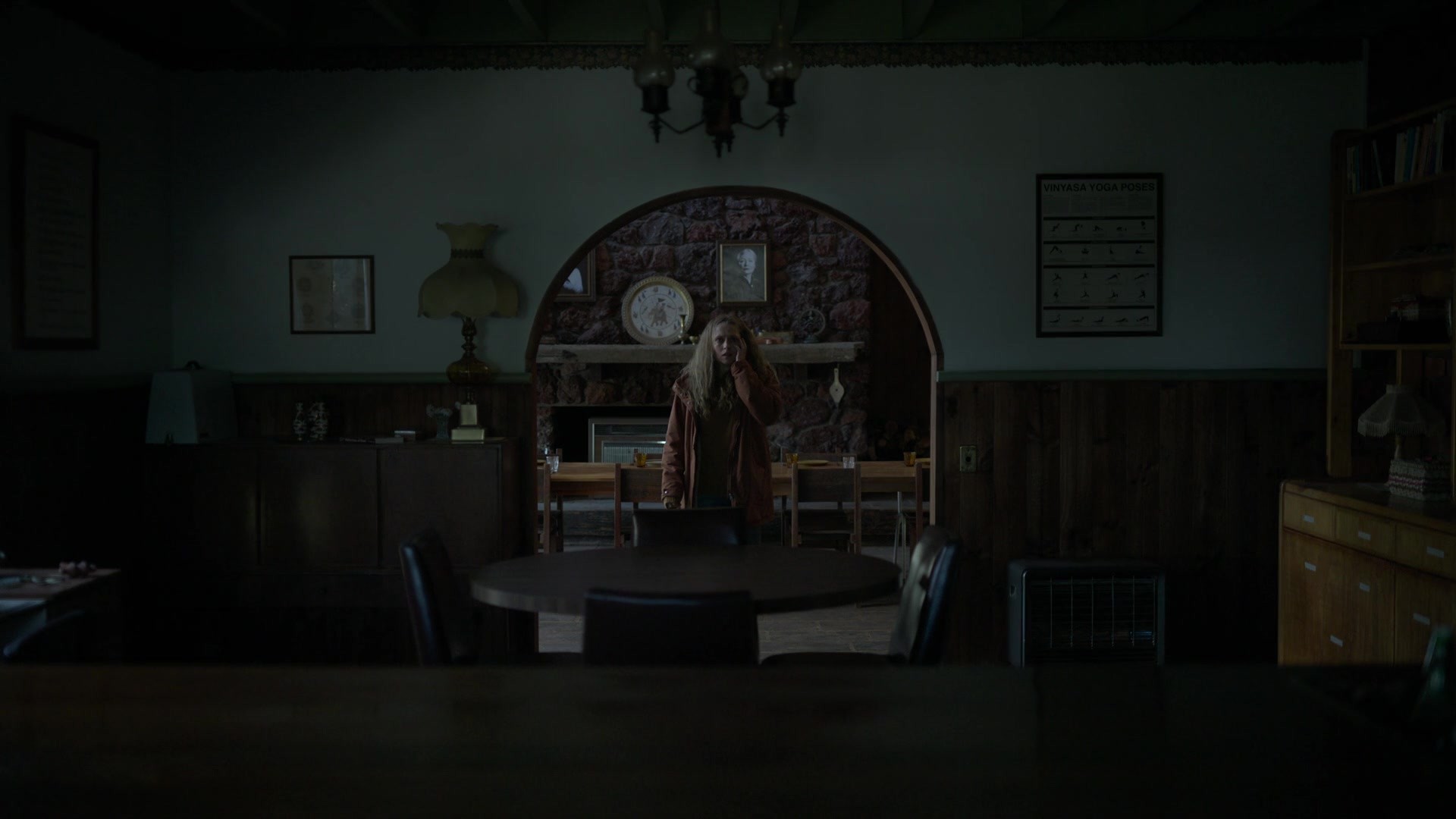 adoringteresap_theclearing_1x08_caps_0611.jpg