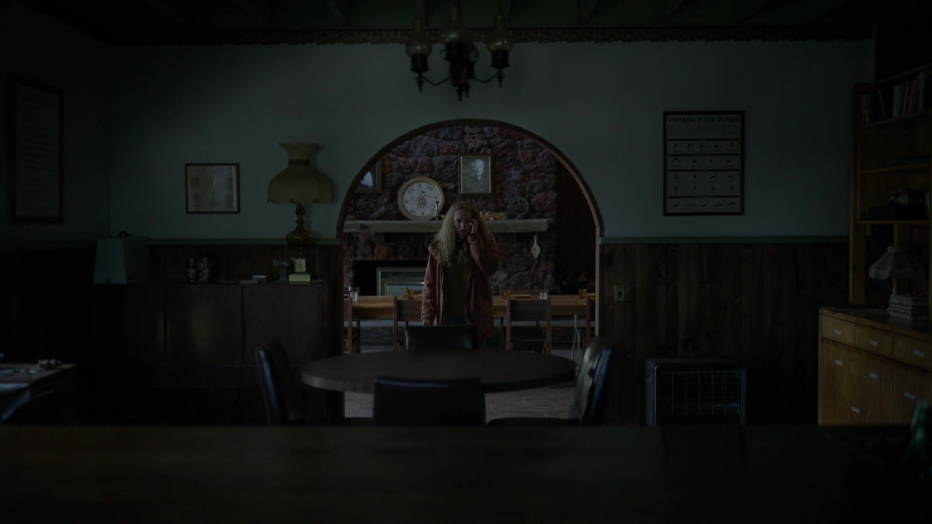 adoringteresap_theclearing_1x08_caps_0613.jpg