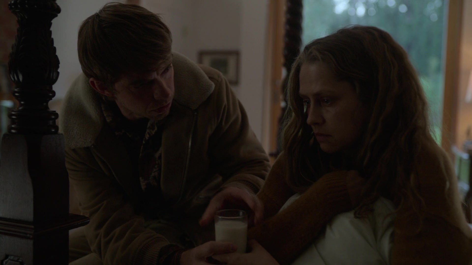 adoringteresap_theclearing_1x08_caps_0764.jpg