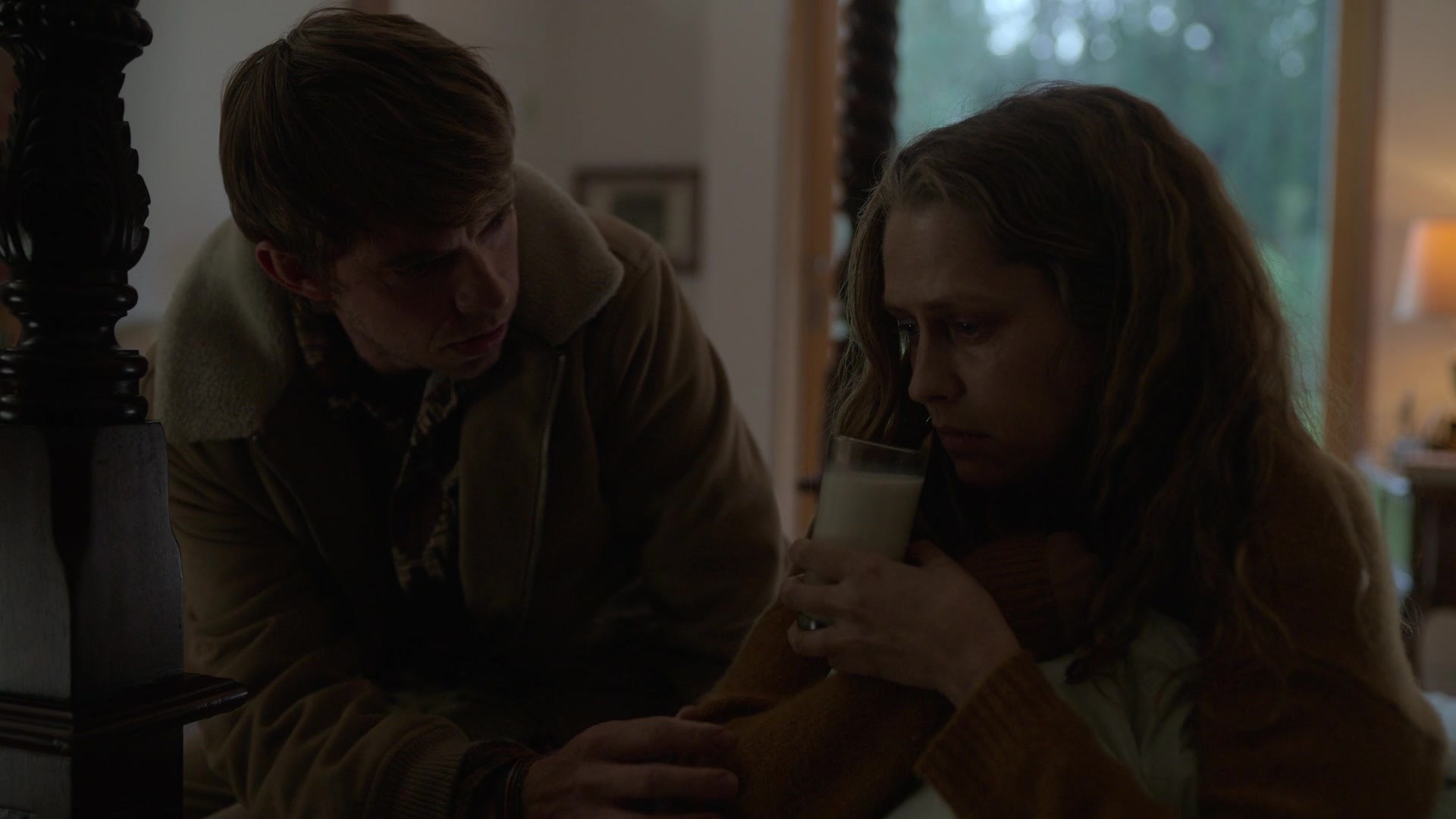 adoringteresap_theclearing_1x08_caps_0766.jpg