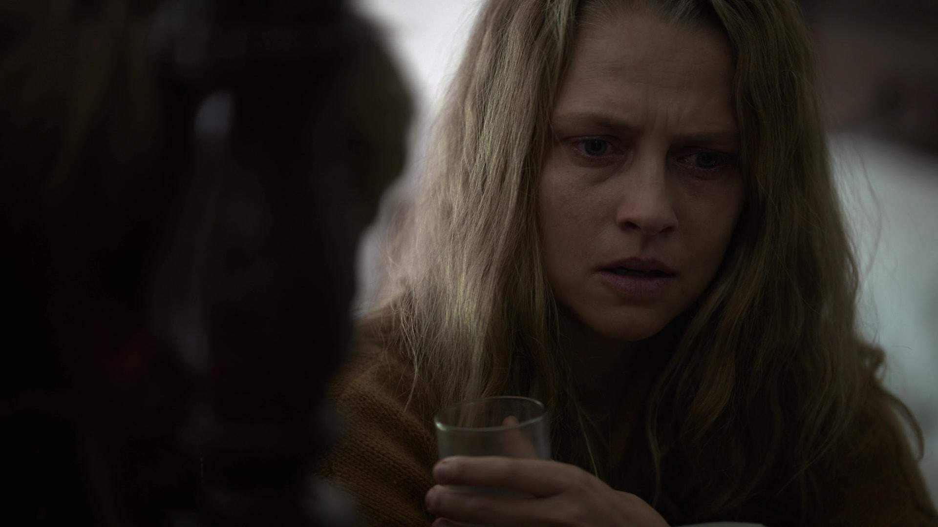 adoringteresap_theclearing_1x08_caps_0793.jpg