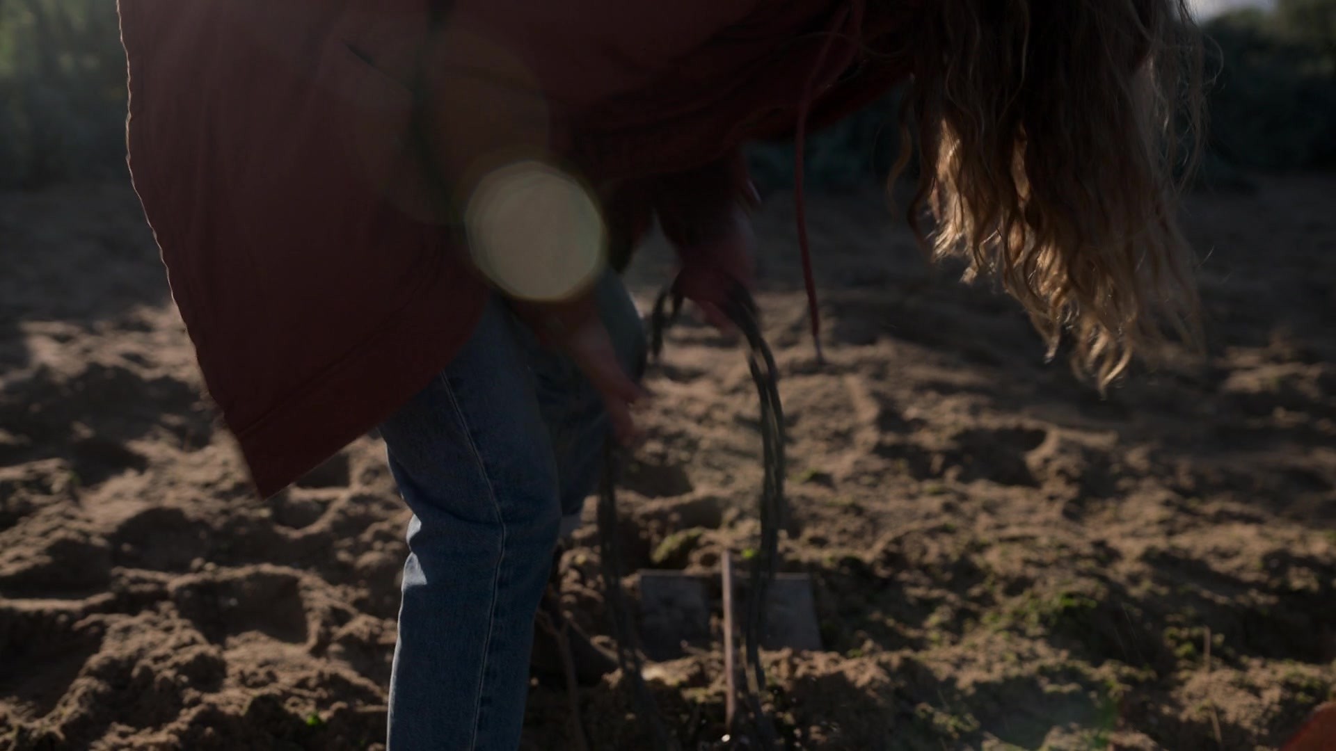 adoringteresap_theclearing_1x08_caps_0915.jpg