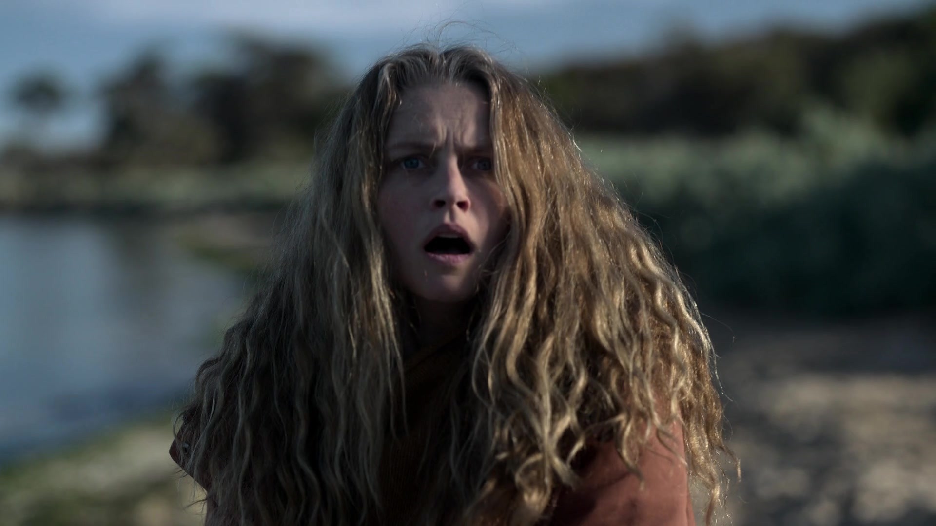 adoringteresap_theclearing_1x08_caps_0920.jpg