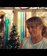 adoringteresap_thefamilynextdoor_1x01_0086.jpg