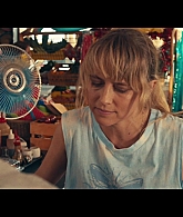 adoringteresap_thefamilynextdoor_1x01_0105.jpg