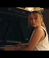 adoringteresap_thefamilynextdoor_1x01_0174.jpg