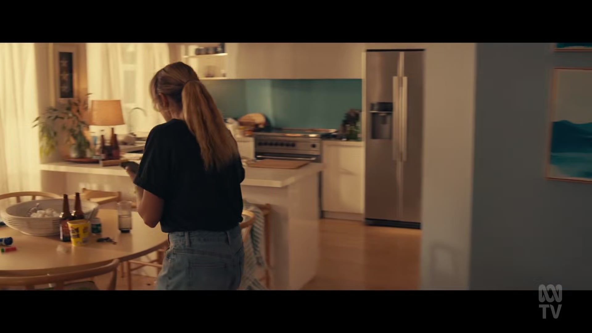 adoringteresap_thefamilynextdoor_1x04_0227.jpg adoringteresap_thefamilynextdoor_1x04_0227.jpg