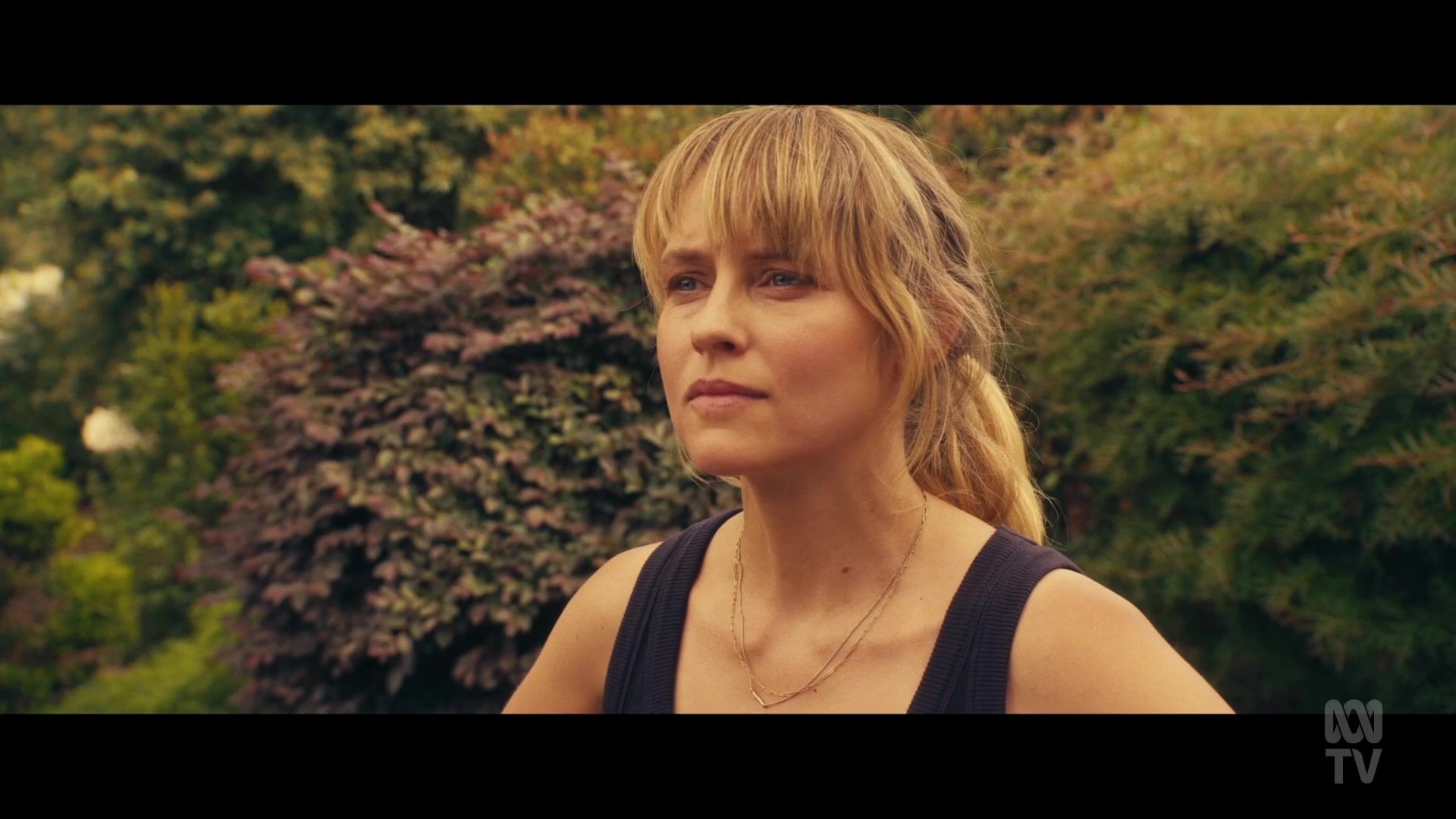 adoringteresap_thefamilynextdoor_1x05_0059.jpg