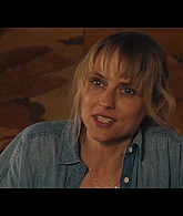 adoringteresap_thefamilynextdoor_1x05_0188.jpg