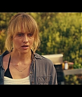 adoringteresap_thefamilynextdoor_1x06_caps_0264.jpg