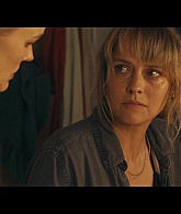 adoringteresap_thefamilynextdoor_1x06_caps_0315.jpg