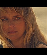 adoringteresap_thefamilynextdoor_1x06_caps_0592.jpg